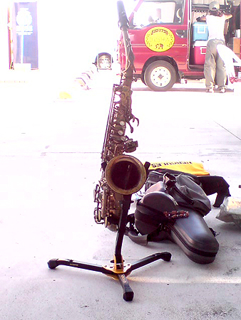 jojo sax.JPG